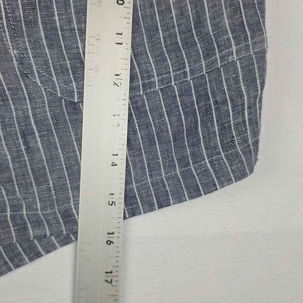 Quince Women's 100% European Linen Shorts Medium M Blue Chambray Stripe New - Picture 9 of 10